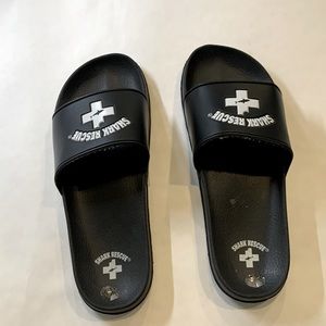 Men’s sandals size 11